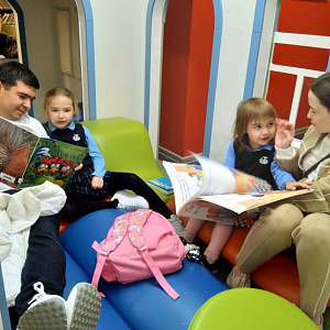 Let s read together 

Сегодня в библиотеке начальной школы прошли совм...